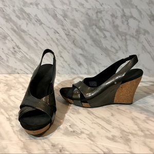 Ugg Hazel Wedge Sandals Size 7